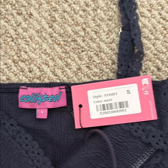 Edikted Blue Sleeveless Crop Camisole - Picture 2 of 2